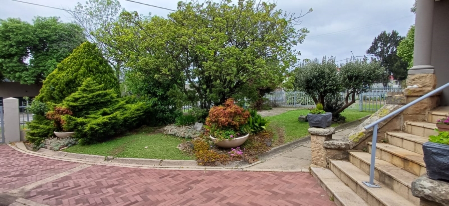 5 Bedroom Property for Sale in Eureka Free State